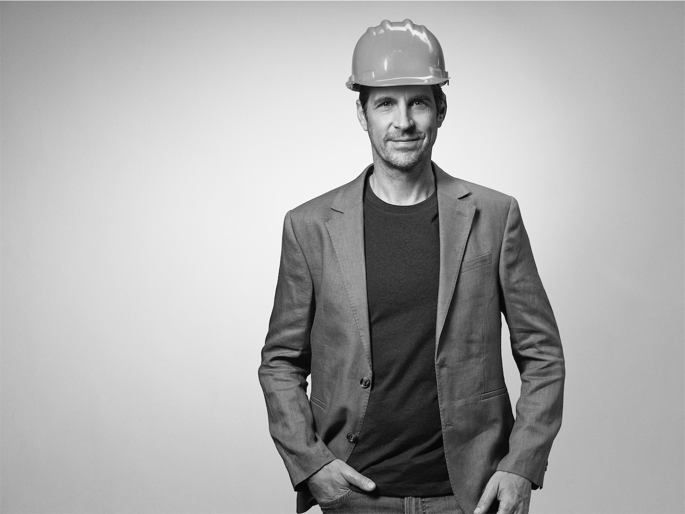 Zoho CD: Mona Amann, Agency: Ruess Internatioal